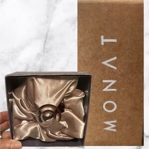 Monat Gift Set Sleep Mask & Scrunchie